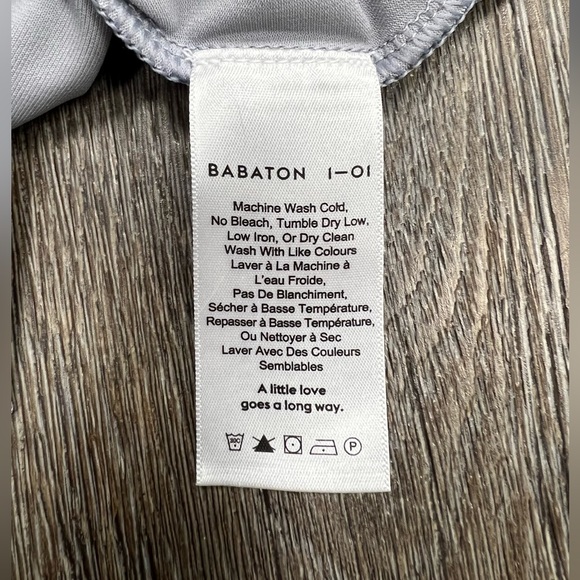 EUC Aritzia Babaton I-OI top, sz M - Picture 8 of 8